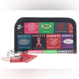 Harvey’s Seatbelt Bag Wallet NWT